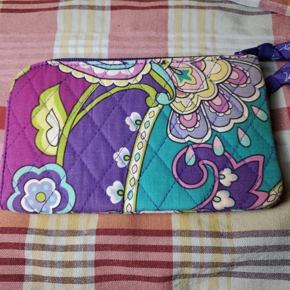 Vera‎ Bradley Wristlet Retired Pattern